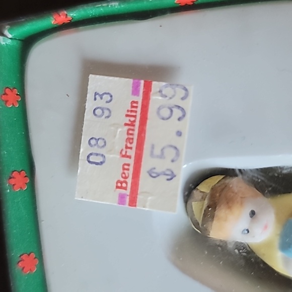 Vintage Porcelain Mini Nativity Set - Picture 3 of 6